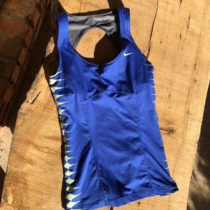 Dry fit. Nike workout top